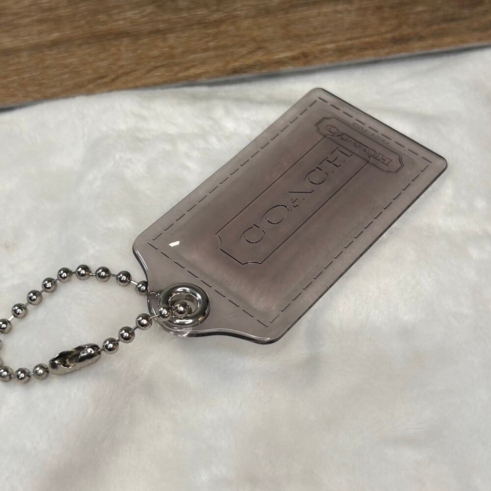 Coach Poppy Acrylic Hangtag - Picture 2 of 6